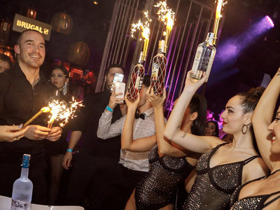 Le skeleton bar de l'intérieur